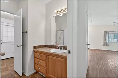 2410 Colorado Ave, Baker City, OR 97814 - Photo 9
