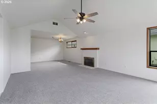 15638 NE Russell Pl, Portland, OR 97230 - Photo 5