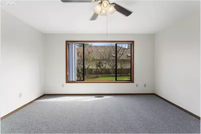 15638 NE Russell Pl, Portland, OR 97230 - Photo 33