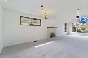 15638 NE Russell Pl, Portland, OR 97230 - Photo 7