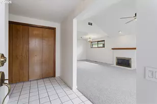 15638 NE Russell Pl, Portland, OR 97230 - Photo 3