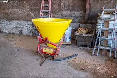 25641 S Schockley Rd, Beavercreek, OR 97004 - Photo 19