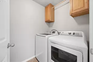 403 NE Suttle Rd, Portland, OR 97211 - Photo 21