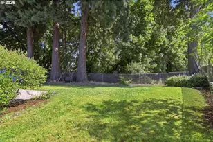2800 Dahlia Ln, Eugene, OR 97404 - Photo 39