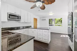 2800 Dahlia Ln, Eugene, OR 97404 - Photo 9