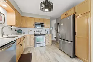 1400 SE Lava Dr, Milwaukie, OR 97222 - Photo 13