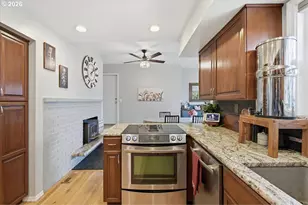 11010 NE 8th Ave, Vancouver, WA 98685 - Photo 9