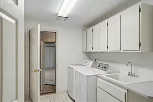 11045 James Way Dr SE, Aumsville, OR 97325 - Photo 27