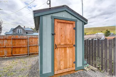415 N Gale St, Heppner, OR 97836 - Photo 41