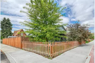 415 N Gale St, Heppner, OR 97836 - Photo 3