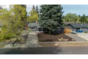 1382 NE Drost Dr, Bend, OR 97701 - Photo 31