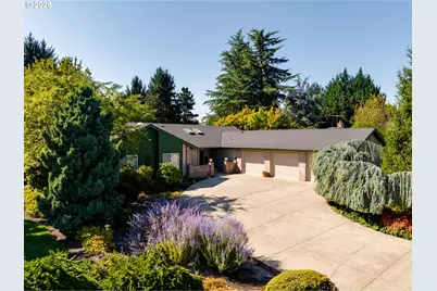 2221 NW Doral St, McMinnville, OR 97128 - Photo 1