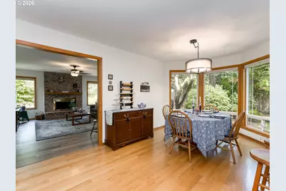 2221 NW Doral St, McMinnville, OR 97128 - Photo 15