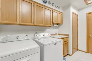 2221 NW Doral St, McMinnville, OR 97128 - Photo 31