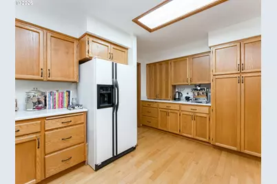 2221 NW Doral St, McMinnville, OR 97128 - Photo 19