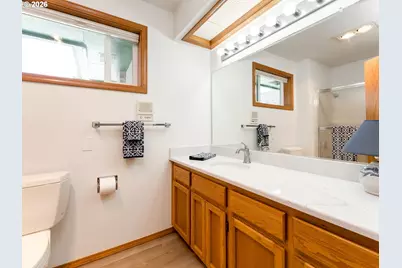 2221 NW Doral St, McMinnville, OR 97128 - Photo 29