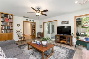 2221 NW Doral St, McMinnville, OR 97128 - Photo 21