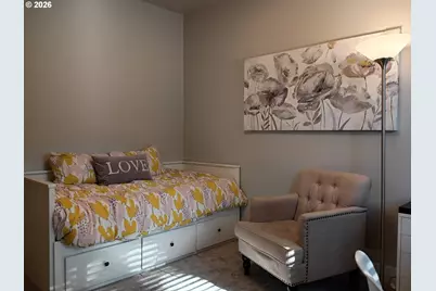 17649 SW Cobb Ln, Beaverton, OR 97007 - Photo 13