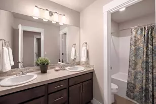 17649 SW Cobb Ln, Beaverton, OR 97007 - Photo 23