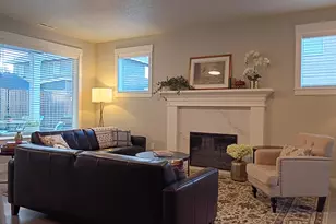 17649 SW Cobb Ln, Beaverton, OR 97007 - Photo 7