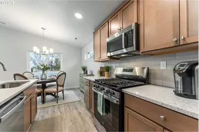 5177 Holly St, Springfield, OR 97478 - Photo 5