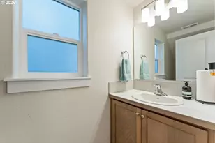 5177 Holly St, Springfield, OR 97478 - Photo 13