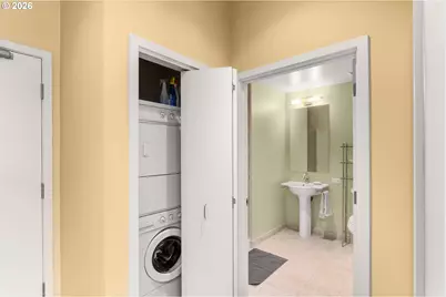 922 NW 11th Ave #914, Portland, OR 97209 - Photo 25