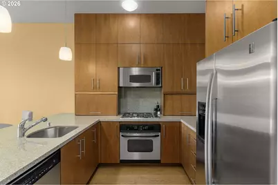 922 NW 11th Ave #914, Portland, OR 97209 - Photo 17