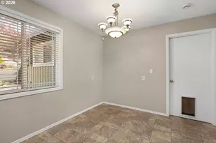 757 NE Clover Ave, Roseburg, OR 97470 - Photo 11