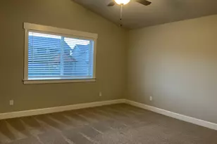 1048 NE Regan Hill Loop, Estacada, OR 97023 - Photo 15