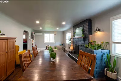 370 S 38th St, Springfield, OR 97478 - Photo 3