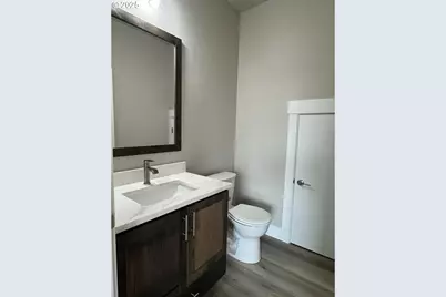 126 Coles Valley St, Sutherlin, OR 97479 - Photo 17