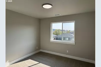 126 Coles Valley St, Sutherlin, OR 97479 - Photo 27