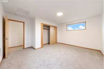 715 St Charles St, Eugene, OR 97402 - Photo 33