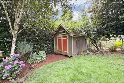 4406 SW Lobelia St, Portland, OR 97219 - Photo 47