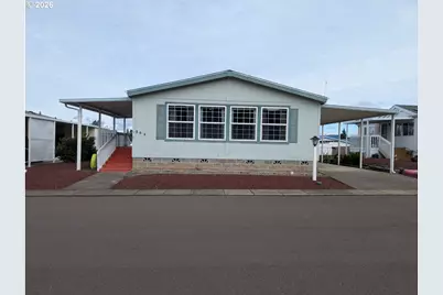 205 W River Ridge Ave, Roseburg, OR 97471 - Photo 1