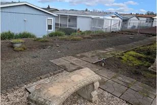 205 W River Ridge Ave, Roseburg, OR 97471 - Photo 19