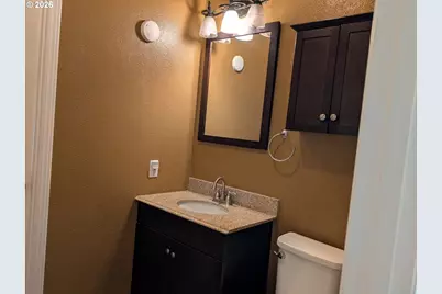 205 W River Ridge Ave, Roseburg, OR 97471 - Photo 11