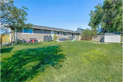 133 John Day St, Umatilla, OR 97882 - Photo 3