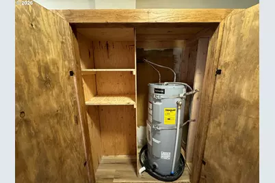 506 W Clark St, Medford, OR 97501 - Photo 11