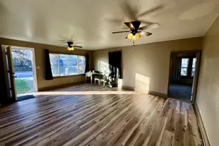 506 W Clark St, Medford, OR 97501 - Photo 5