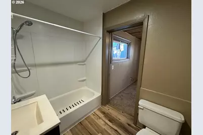 506 W Clark St, Medford, OR 97501 - Photo 19