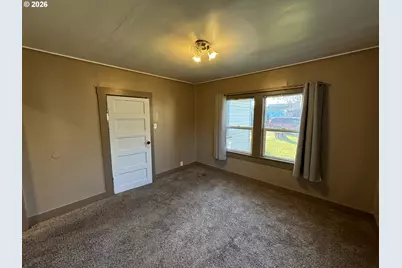 506 W Clark St, Medford, OR 97501 - Photo 17