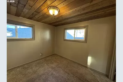 506 W Clark St, Medford, OR 97501 - Photo 25