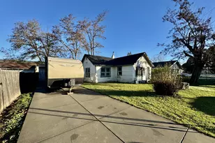 506 W Clark St, Medford, OR 97501 - Photo 33