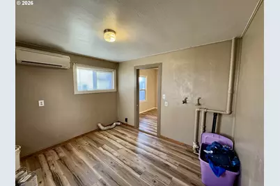 506 W Clark St, Medford, OR 97501 - Photo 29