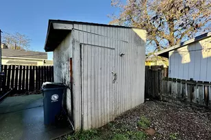 506 W Clark St, Medford, OR 97501 - Photo 35