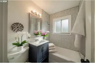 4239 SW Garden Home Rd, Portland, OR 97219 - Photo 11