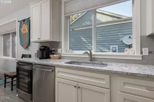 6315 SW Arbor Dr, South Beach, OR 97366 - Photo 11