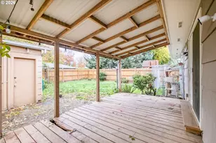 240 S 7th St, Lebanon, OR 97355 - Photo 23